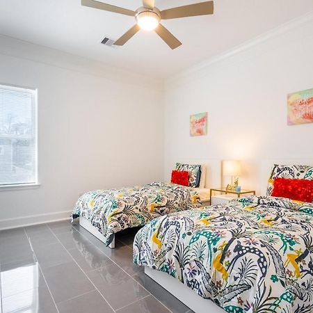 Cute Cozy House Close To Major Sporting Events And Restaurants ヒューストン エクステリア 写真