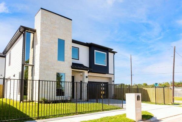 Cute Cozy House Close To Major Sporting Events And Restaurants ヒューストン エクステリア 写真